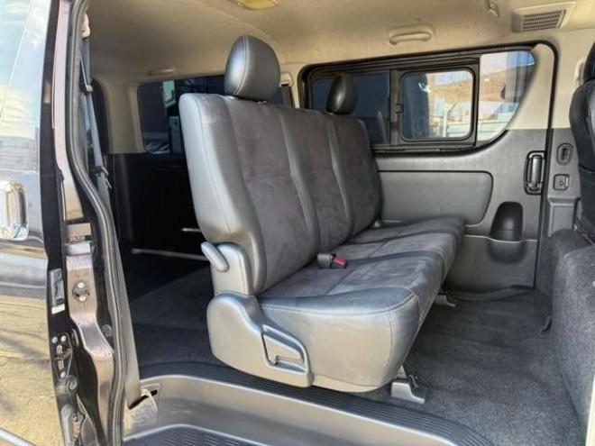 ハイエースバン3.0 スーパーGL ダークプライム ロングボディ ディーゼルターボ 4WD　本州車　4WD　3.0ディーゼルターボ　ダークプライム　新品タイミングベルト/ウォーターポンプ交換込　DELF&NASCARホワイトレタータイヤ　バックカメラ　本革巻黒木目ハンドル　メッキグリル　LEDヘッドライト ETC 3000