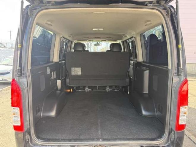 ハイエースバン3.0 スーパーGL ダークプライム ロングボディ ディーゼルターボ 4WD　本州車　4WD　3.0ディーゼルターボ　ダークプライム　新品タイミングベルト/ウォーターポンプ交換込　DELF&NASCARホワイトレタータイヤ　バックカメラ　本革巻黒木目ハンドル　メッキグリル　LEDヘッドライト ETC 3000