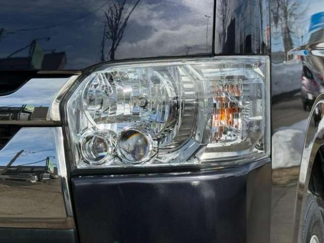 ハイエースバン3.0 スーパーGL ダークプライム ロングボディ ディーゼルターボ 4WD　本州車　4WD　3.0ディーゼルターボ　ダークプライム　新品タイミングベルト/ウォーターポンプ交換込　DELF&NASCARホワイトレタータイヤ　バックカメラ　本革巻黒木目ハンドル　メッキグリル　LEDヘッドライト ETC 3000