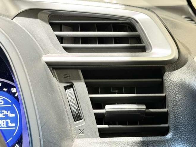 フィット1.3 13G Fパッケージ 4WD　防錆塗装4WDスマキーナビETC 1300