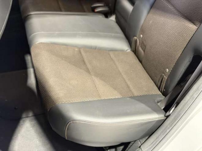 フィットシャトルハイブリッド1.3 スマートセレクション ファインライン　防錆塗装TVナビBカメETC 2WD 1300