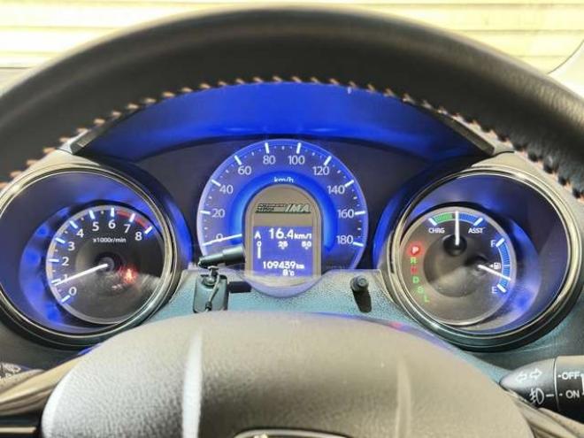 フィットシャトルハイブリッド1.3 スマートセレクション ファインライン　防錆塗装TVナビBカメETC 2WD 1300