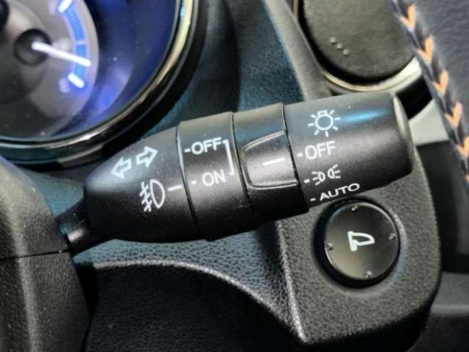 フィットシャトルハイブリッド1.3 スマートセレクション ファインライン　防錆塗装TVナビBカメETC 2WD 1300