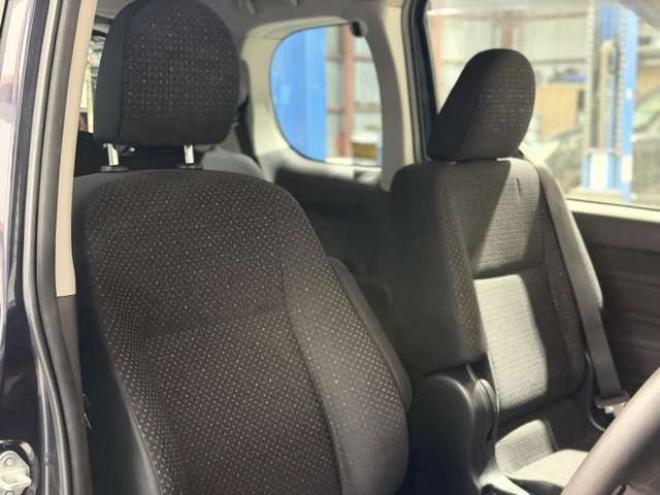 スペイド1.5 F 4WD　防錆塗装4WDキーレスTVナビBカメETC 1500