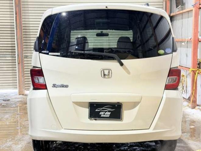 フリードスパイク1.5 G ジャストセレクション 4WD　防錆塗装4WDTVナビBカメ 1500