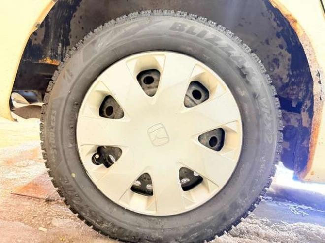 フリードスパイク1.5 G ジャストセレクション 4WD　防錆塗装4WDTVナビBカメ 1500