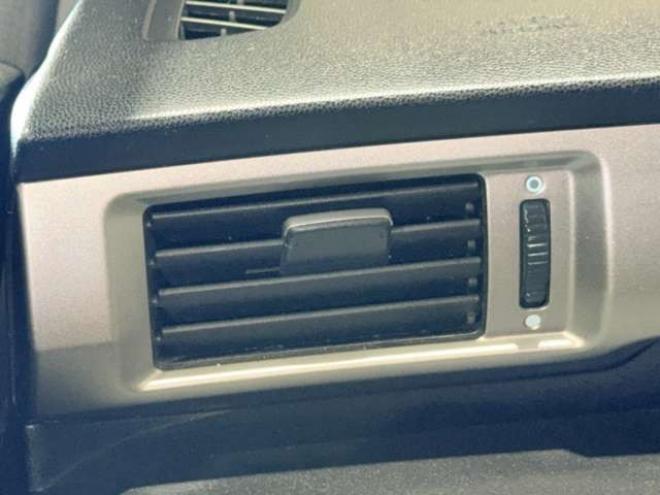 フリードスパイク1.5 G ジャストセレクション 4WD　防錆塗装4WDTVナビBカメ 1500