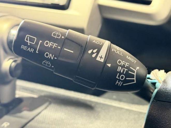 フリードスパイク1.5 G ジャストセレクション 4WD　防錆塗装4WDTVナビBカメエンスタETC夏冬タイヤ 1500