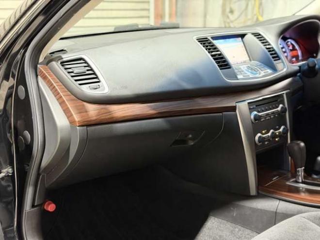 ティアナ2.5 250XE FOUR 4WD　防錆塗装4WDTVナビBカメETC夏冬タイヤ 2500