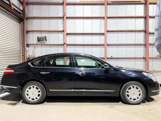 ティアナ2.5 250XE FOUR 4WD　防錆塗装4WDTVナビBカメETC夏冬タイヤ 2500