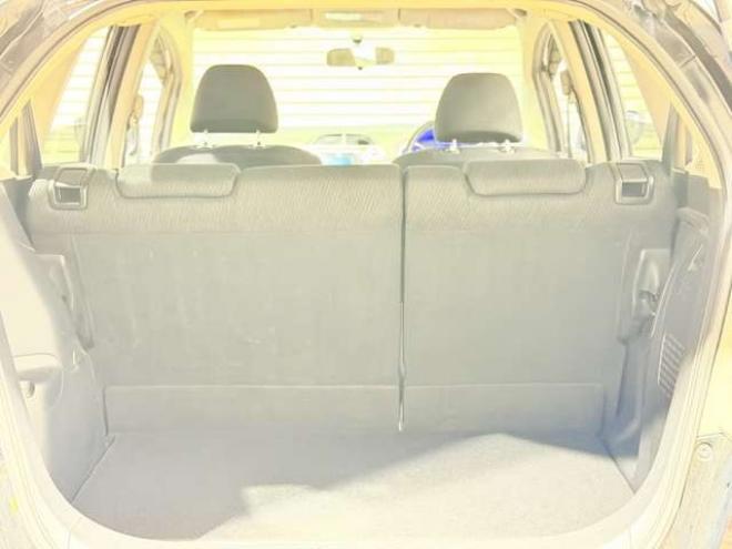 フィットハイブリッド1.3　防錆塗装キーレスCDETC 2WD 1300