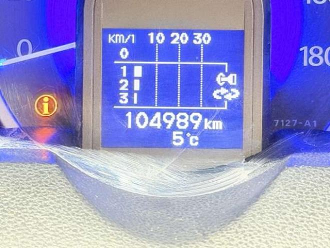 フィットハイブリッド1.3　防錆塗装キーレスCDETC 2WD 1300