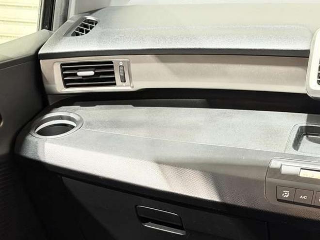 フリードスパイク1.5 G ジャストセレクション 4WD　防錆塗装4WDキーレスTVナビ 1500