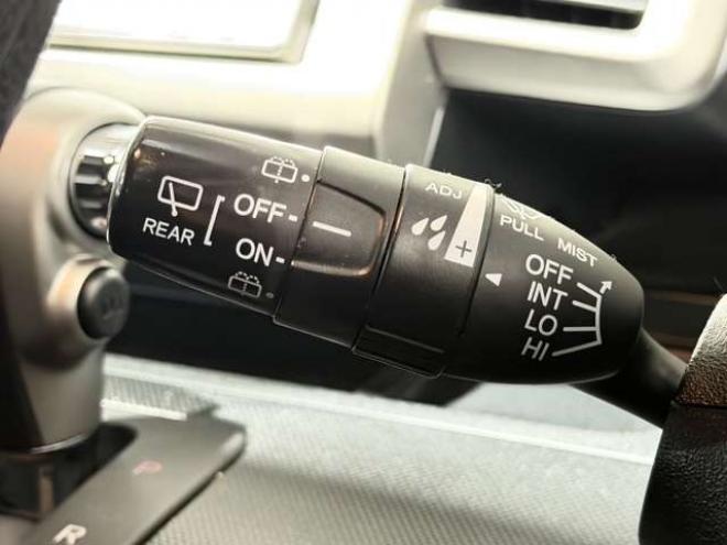 フリードスパイク1.5 G ジャストセレクション 4WD　防錆塗装4WDキーレスTVナビ 1500