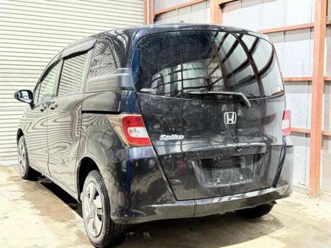 フリードスパイク1.5 G ジャストセレクション 4WD　防錆塗装4WDキーレスTVナビ 1500