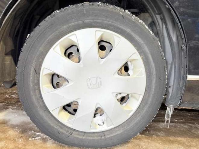 フリードスパイク1.5 G ジャストセレクション 4WD　防錆塗装4WDTVナビETC 1500