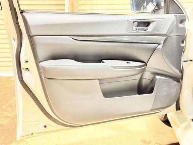 レガシィワゴン2.5 i Sパッケージ 4WD　防錆塗装4WDTVナビETC 2500