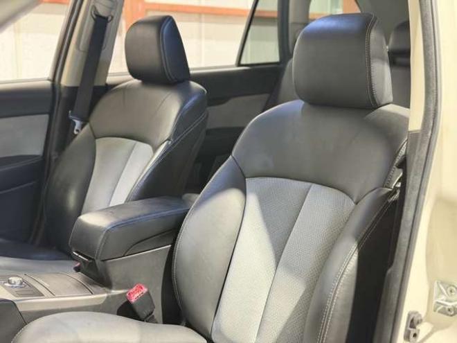 レガシィワゴン2.5 i アイサイト スポーツセレクション 4WD　防錆塗装4WDTVナビBカメETC 2500