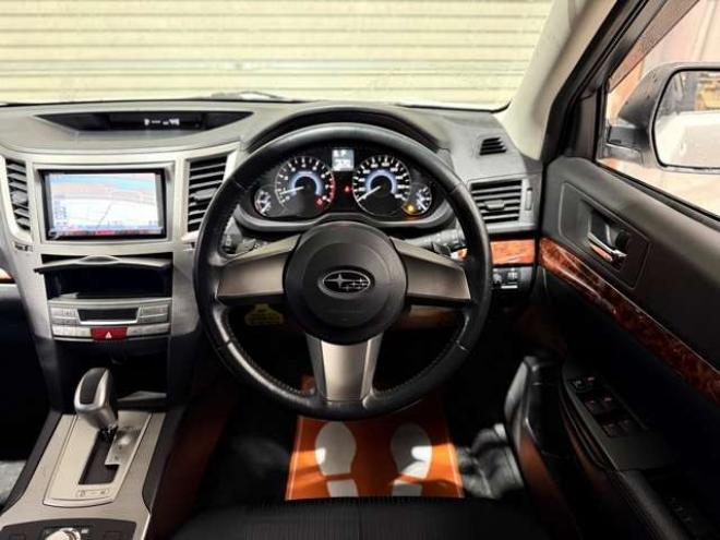 レガシィワゴン2.5 i Lパッケージ リミテッド 4WD　防錆塗装4WDTVナビBカメETC夏冬タイヤ 2500