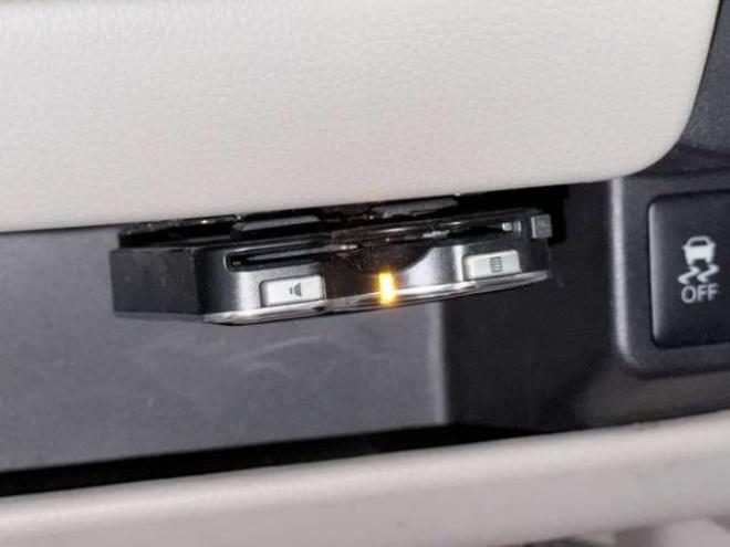 eKワゴンM eアシスト 4WD　防錆塗装4WDキーレスCDエンスタETC 660