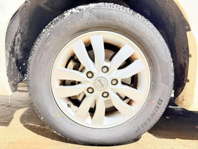 セレナ2.0 ハイウェイスター Vセレクション+Safety 4WD　防錆塗装4WDTVナビBカメエンスタ夏冬タイヤ 2000