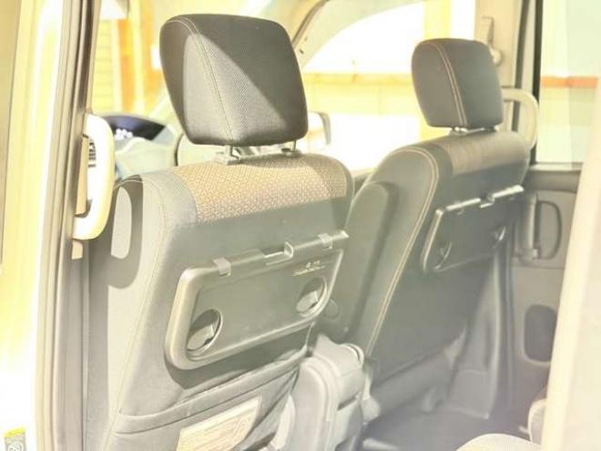 セレナ2.0 ハイウェイスター Vセレクション+Safety 4WD　防錆塗装4WDTVナビBカメエンスタ夏冬タイヤ 2000