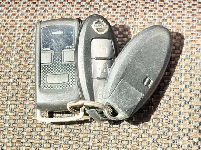 セレナ2.0 ハイウェイスター Vセレクション+Safety 4WD　防錆塗装4WDTVナビBカメエンスタ夏冬タイヤ 2000