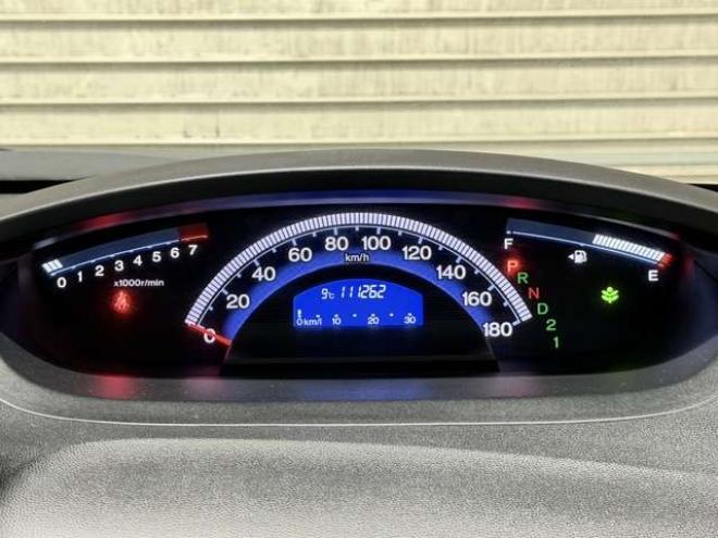 フリード1.5 G ジャストセレクション 4WD　防錆塗装4WDTVナビBカメエンスタETC夏冬タイヤ 1500