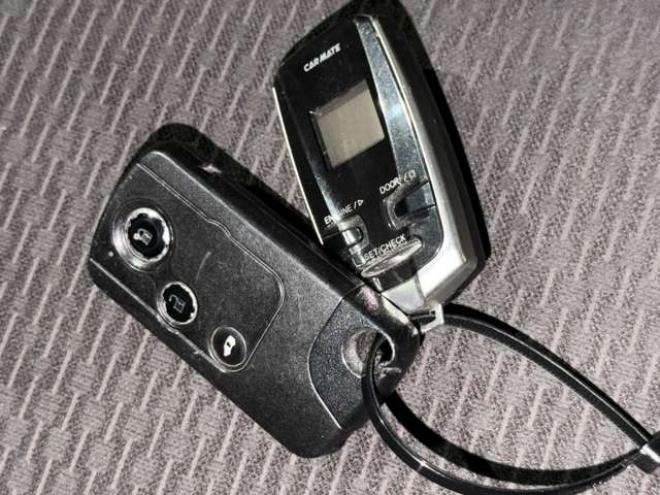 フリード1.5 G ジャストセレクション 4WD　防錆塗装4WDTVナビBカメエンスタETC夏冬タイヤ 1500