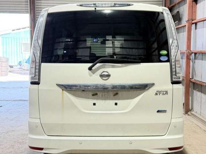 セレナ2.0 ハイウェイスター Vセレクション+Safety アドバンストセーフティ パッケージ 4WD　防錆塗装4WDTVナビBカメETC夏冬タイヤ 2000