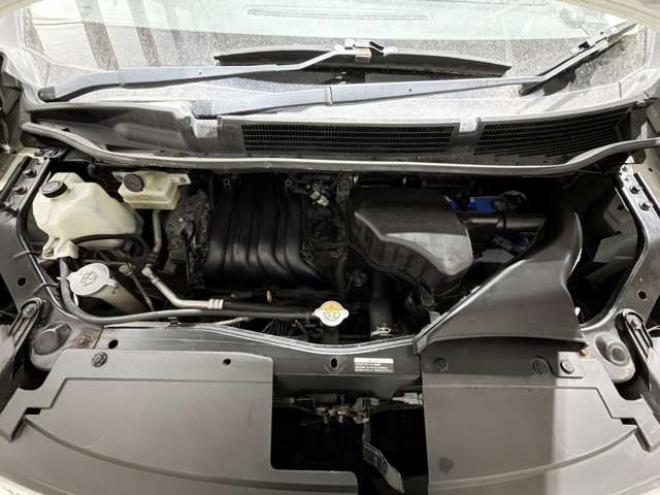 セレナ2.0 ハイウェイスター Vセレクション+Safety アドバンストセーフティ パッケージ 4WD　防錆塗装4WDTVナビBカメETC夏冬タイヤ 2000