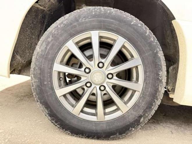 セレナ2.0 ハイウェイスター Vセレクション+Safety アドバンストセーフティ パッケージ 4WD　防錆塗装4WDTVナビBカメETC夏冬タイヤ 2000