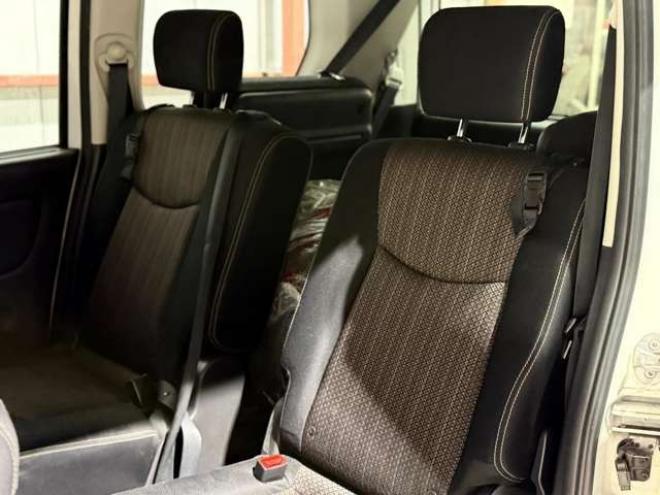 セレナ2.0 ハイウェイスター Vセレクション+Safety アドバンストセーフティ パッケージ 4WD　防錆塗装4WDTVナビBカメETC夏冬タイヤ 2000