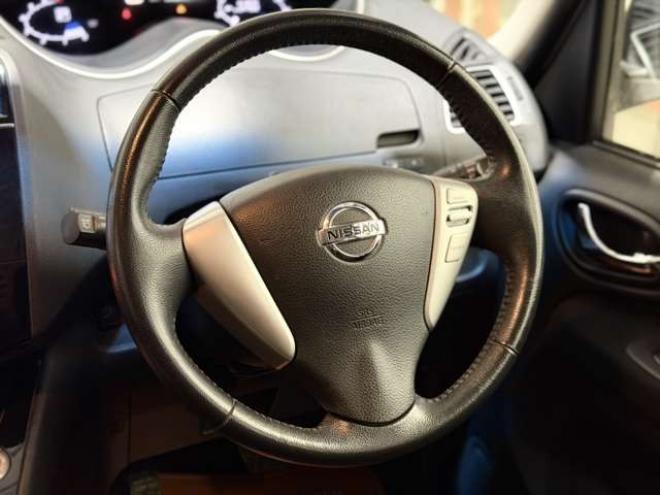 セレナ2.0 ハイウェイスター Vセレクション+Safety アドバンストセーフティ パッケージ 4WD　防錆塗装4WDTVナビBカメETC夏冬タイヤ 2000