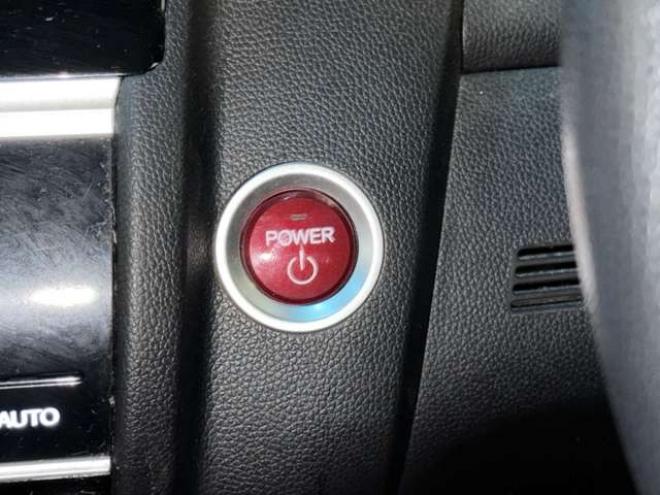 フィット1.5 ハイブリッド Fパッケージ 4WD　防錆塗装4WDエンスタCD 1500