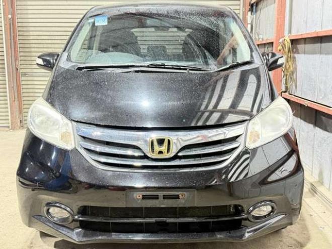 フリード1.5 G ジャストセレクション 4WD　防錆塗装4WDTVナビエンスタ 1500