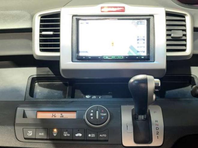 フリード1.5 G ジャストセレクション 4WD　防錆塗装4WDTVナビエンスタ 1500