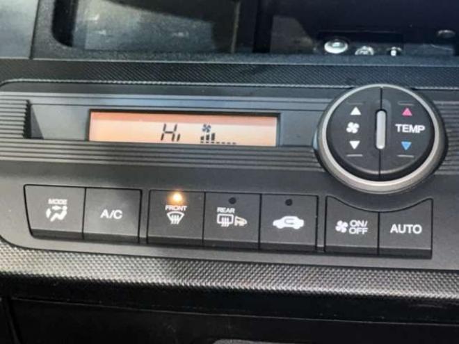 フリード1.5 G ジャストセレクション 4WD　防錆塗装4WDTVナビエンスタ 1500