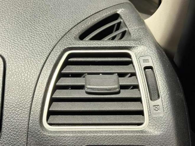 セレナ2.0 ハイウェイスター 4WD　防錆塗装4WDTVナビBカメ 2000