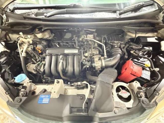 フィット1.3 13G Fパッケージ 4WD　防錆塗装4WDスマキーCD 1300