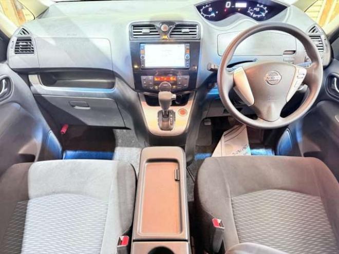 セレナ2.0 20X アドバンストセーフティ パッケージ 4WD　下廻防錆TVナビBカメETC 2000