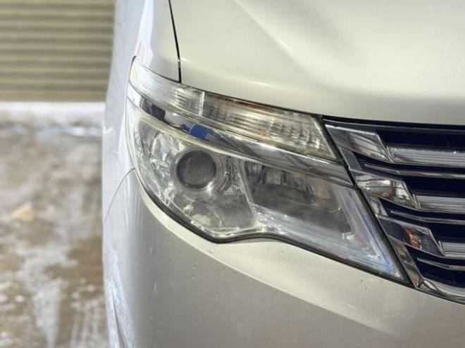 セレナ2.0 20S 4WD　防錆塗装4WDキーレスTVナビBカメ夏冬タイヤETC 2000