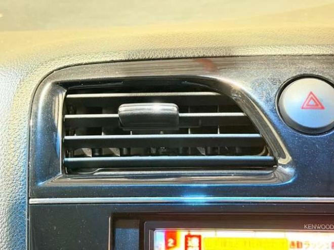 セレナ2.0 20S 4WD　防錆塗装4WDキーレスTVナビBカメ夏冬タイヤETC 2000