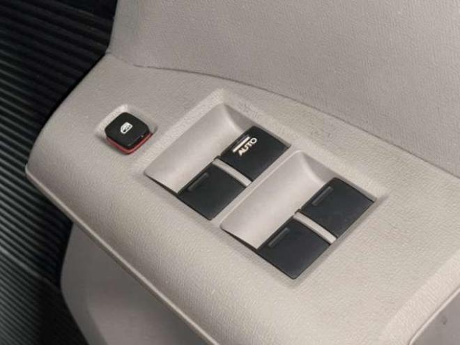 フリード1.5 G Lパッケージ 4WD　防錆塗装4WDキーレスナビ 1500