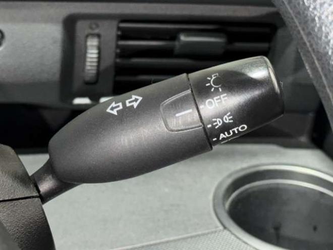 フリード1.5 G Lパッケージ 4WD　防錆塗装4WDキーレスナビ 1500