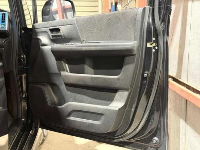 ステップワゴン2.0 スパーダ Z 4WD　防錆塗装4WDTVナビBカメエンスタ 2000