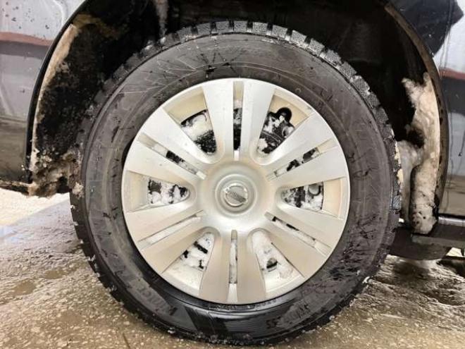 セレナ2.0 20X Vセレクション+Safety 4WD　防錆塗装4WDTVナビBカメETCエンスタ夏冬タイヤ 2000