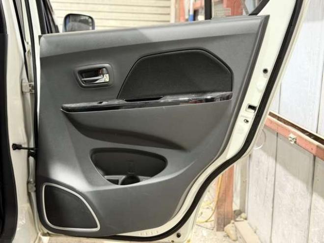 ワゴンRスティングレー X 4WD　防錆塗装4WDTVナビ 660