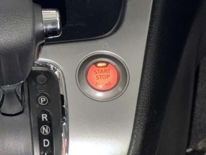 セレナ2.0 20X 4WD　防錆塗装4WDTVナビBカメETCエンスタ 2000