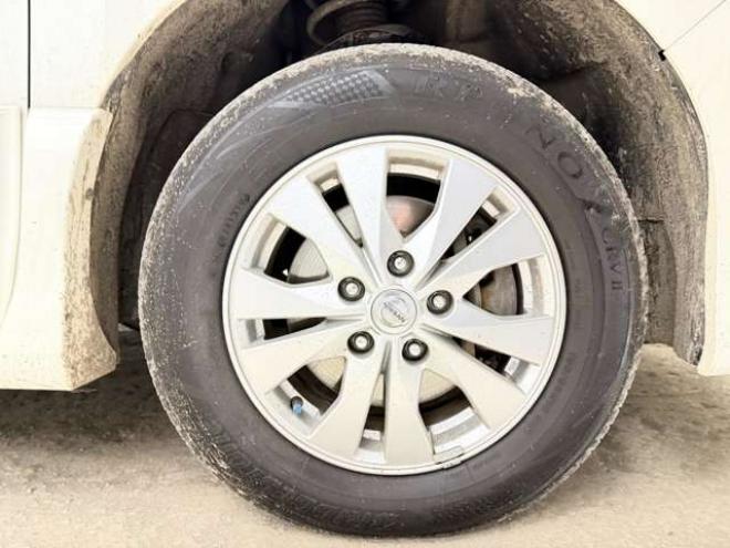 セレナ2.0 ハイウェイスター 4WD　防錆塗装4WD 2000